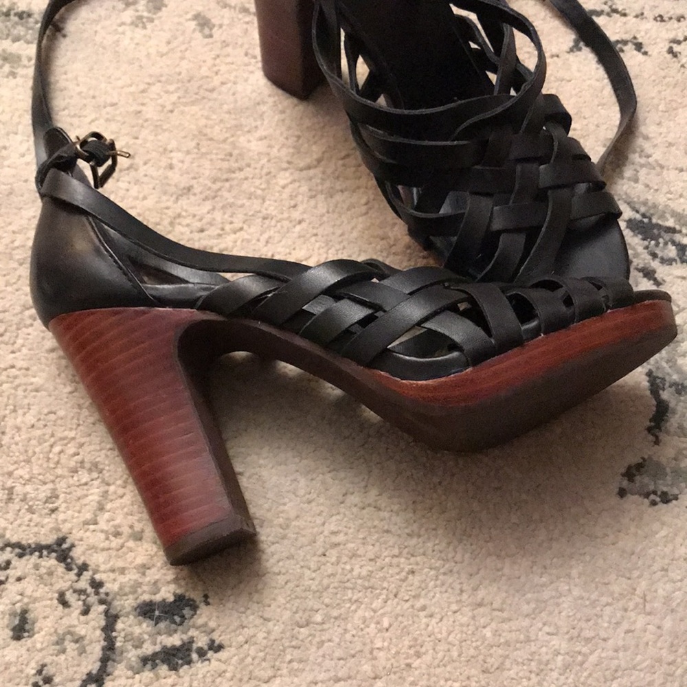 Seychelles heeled sandals